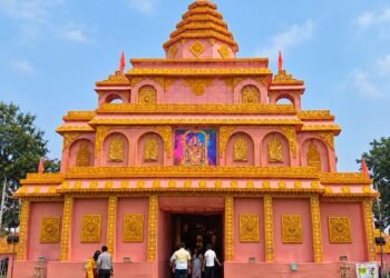 adityapur kali puja : आदित्यपुर में श्री श्री सार्वजनिक काली पूजा समिति का भूमि पूजन संपन्न, नारी सशक्तीकरण को बढ़ावा देने के साथ छठ के अवसर पर सांस्कृतिक कार्यक्रम