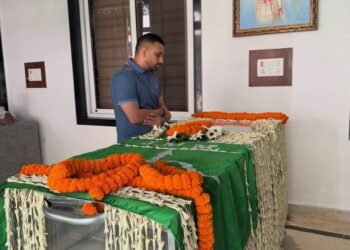 jharkhand ex mla tribute-पूर्व विधायक कुणाल षाड़ंगी ने रांची पहुंचकर रूपी सोरेन को दी श्रद्धांजलि jharkhand ex mla tribute-पूर्व विधायक कुणाल षाड़ंगी ने रांची पहुंचकर रूपी सोरेन को दी श्रद्धांजलि