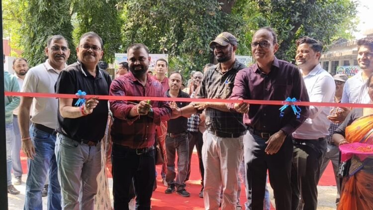 Tata Steel uisl initiative-टाटा स्टील यूआईएसएल ने बिष्टुपुर में आरआरआर सेंटर का किया उद्घाटन, पुरानी वस्तुओं को मिलेगा नया जीवन,रियूज, रिड्यूस और रिसाइकल की पहल से जरूरतमंदों को मिलेगी मदद, घरेलू जैविक कचरे से तैयार की जा रही गुणवत्तापूर्ण खाद,देखिए video Tata Steel uisl initiative-टाटा स्टील यूआईएसएल ने बिष्टुपुर में आरआरआर सेंटर का किया उद्घाटन, पुरानी वस्तुओं को मिलेगा नया जीवन,रियूज, रिड्यूस और रिसाइकल की पहल से जरूरतमंदों को मिलेगी मदद, घरेलू जैविक कचरे से तैयार की जा रही गुणवत्तापूर्ण खाद,देखिए video