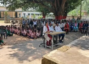 jamshedpur rural- बहरागोड़ा के पीएमश्री प्लस टू उच्च विद्यालय खंडामौदा में मॉडल यूथ ग्राम सभा आयोजित