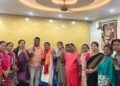 jamshedpur navratra : शारदीय नवरात्र के पवित्र अवसर पर जम्बू अखाड़ा महिला विंग ने 108 कन्या पूजन सह शस्त्र पूजन का किया आयोजन, धार्मिक भावना से ओतप्रोत रहा कार्यक्रम jamshedpur navratra : शारदीय नवरात्र के पवित्र अवसर पर जम्बू अखाड़ा महिला विंग ने 108 कन्या पूजन सह शस्त्र पूजन का किया आयोजन, धार्मिक भावना से ओतप्रोत रहा कार्यक्रम