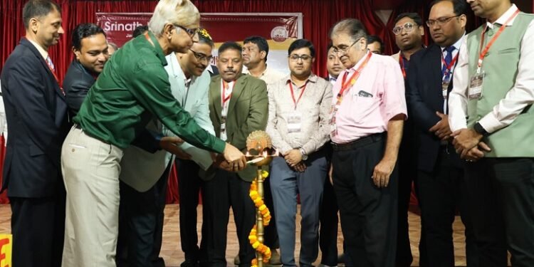Srinath university national seminar : श्रीनाथ यूनिवर्सिटी में फार्मास्युटिकल साइंसेज पर राष्ट्रीय सेमिनार आयोजित, विशेषज्ञों ने शोध और नवाचार पर दिया जोर Srinath university national seminar : श्रीनाथ यूनिवर्सिटी में फार्मास्युटिकल साइंसेज पर राष्ट्रीय सेमिनार आयोजित, विशेषज्ञों ने शोध और नवाचार पर दिया जोर