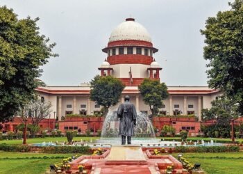 Supreme Court- झारखंड में डीजीपी नियुक्ति नियमावली पर सुप्रीम कोर्ट की सख्ती, राज्य सरकार व डीजीपी को नोटिस, सात दिनों में मांगा जवाब Supreme Court- झारखंड में डीजीपी नियुक्ति नियमावली पर सुप्रीम कोर्ट की सख्ती, राज्य सरकार व डीजीपी को नोटिस, सात दिनों में मांगा जवाब