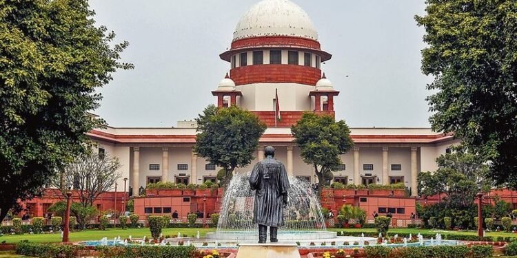 Supreme Court- झारखंड में डीजीपी नियुक्ति नियमावली पर सुप्रीम कोर्ट की सख्ती, राज्य सरकार व डीजीपी को नोटिस, सात दिनों में मांगा जवाब Supreme Court- झारखंड में डीजीपी नियुक्ति नियमावली पर सुप्रीम कोर्ट की सख्ती, राज्य सरकार व डीजीपी को नोटिस, सात दिनों में मांगा जवाब