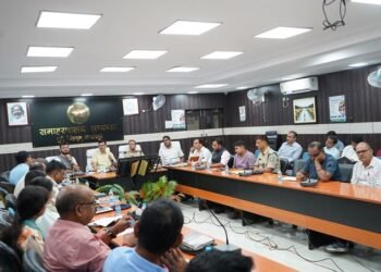 Jamshedpur highway safety : जमशेदपुर में हाईवे और शहर की सड़क होगी सुरक्षित, सड़क किनारे खड़ी गाड़ियां होगी जब्त, लगेगा जुर्माना, सड़क सुरक्षा को लेकर जिला प्रशासन सख्त Jamshedpur highway safety : जमशेदपुर में हाईवे और शहर की सड़क होगी सुरक्षित, सड़क किनारे खड़ी गाड़ियां होगी जब्त, लगेगा जुर्माना, सड़क सुरक्षा को लेकर जिला प्रशासन सख्त
