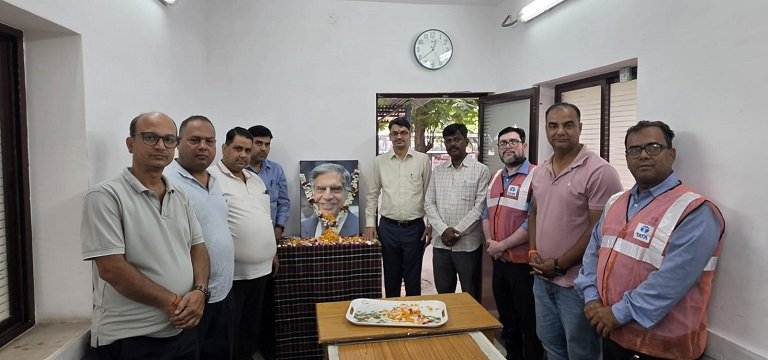 Tata steel downstream product pay homage to ratan tata : टाटा स्टील डाउनस्ट्रीम प्रोडक्ट लिमिटेड के सीआर यूनियन कार्यालय में रतन टाटा को दी गयी श्रद्धांजलि, पुण्यतिथि पर याद किये गये रतन टाटा