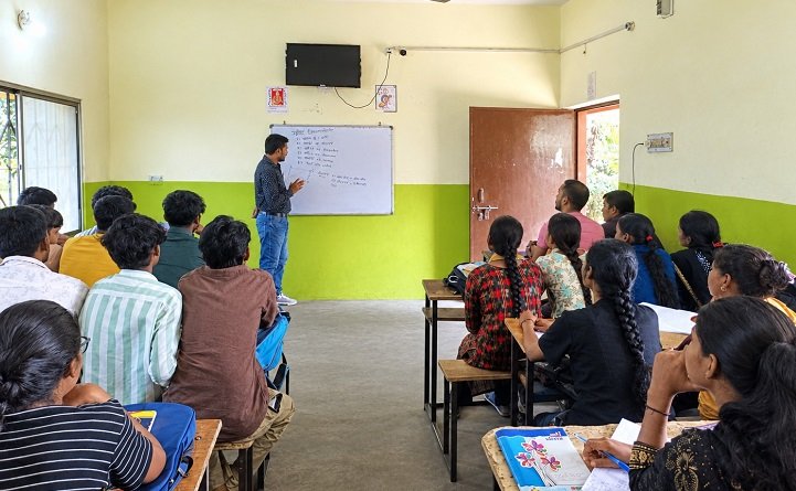 Tata steel foundation help in career guidance : टाटा स्टील फाउंडेशन की पहल से युवाओं को मिल रहा देश सेवा का अवसर, अर्धसैनिक बल, सेना समेत कई जगहों पर हुआ युवाओं का चयन Tata steel foundation help in career guidance : टाटा स्टील फाउंडेशन की पहल से युवाओं को मिल रहा देश सेवा का अवसर, अर्धसैनिक बल, सेना समेत कई जगहों पर हुआ युवाओं का चयन