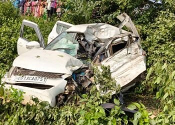West singhbhum accident : छत्तीसगढ़ से टाटानगर आ रही कार हाटगम्हरिया में दुर्घटनाग्रस्त, तीन लोगों की मौत, दो गंभीर West singhbhum accident : छत्तीसगढ़ से टाटानगर आ रही कार हाटगम्हरिया में दुर्घटनाग्रस्त, तीन लोगों की मौत, दो गंभीर