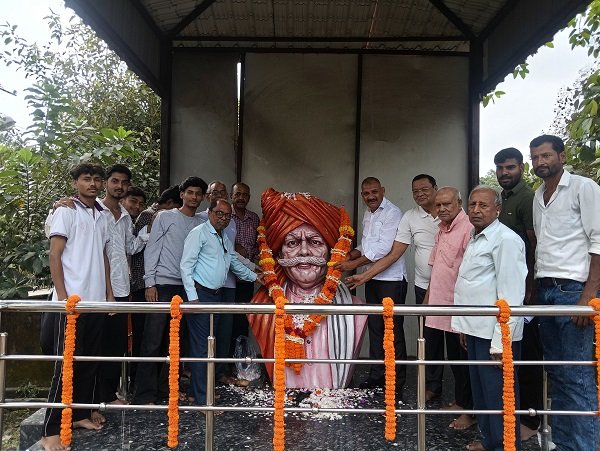 Jamshedpur pays tribute : जयंती पर याद किये गये पूर्व विधायक स्वर्गीय दीनानाथ पांडेय, समाजसेवी शिव शंकर सिंह ने प्रतिमा पर माल्यार्पण कर दी श्रद्धांजलि Jamshedpur pays tribute : जयंती पर याद किये गये पूर्व विधायक स्वर्गीय दीनानाथ पांडेय, समाजसेवी शिव शंकर सिंह ने प्रतिमा पर माल्यार्पण कर दी श्रद्धांजलि