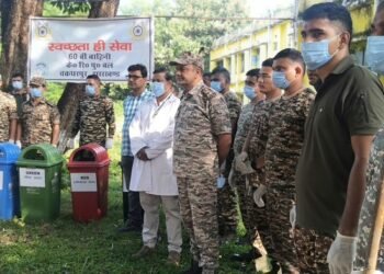 West singhbhum : चक्रधरपुर अनुमंडल अस्पताल में सीआरपीएफ के जवानों ने उठाया स्वच्छता का जिम्मा, स्वच्छ और व्यवस्थित परिसर का दिया संदेश