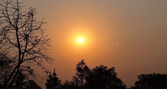 Jharkhand weather update : झारखंड में सोमवार से फिर बदलेगा मौसम, कई जिलों में इस दिन तक बारिश के आसार Jharkhand weather update : झारखंड में सोमवार से फिर बदलेगा मौसम, कई जिलों में इस दिन तक बारिश के आसार