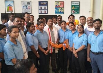 Tata motors : बोनस समझौते के उपरांत टाटा मोटर्स में इंजन डिवीजन, प्लांट वन व फाइव थाउजेंड विभाग में अध्यक्ष-महामंत्री का हुआ जोरदार स्वागत Tata motors : बोनस समझौते के उपरांत टाटा मोटर्स में इंजन डिवीजन, प्लांट वन व फाइव थाउजेंड विभाग में अध्यक्ष-महामंत्री का हुआ जोरदार स्वागत