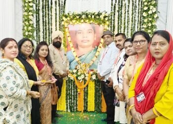 International human rights : इंटरनेशनल ह्यूमन राइट्स के सदस्य पहुंचे नेमरा, सीएम की मां रूपी सोरेन को दी भावभीनी श्रद्धांजलि