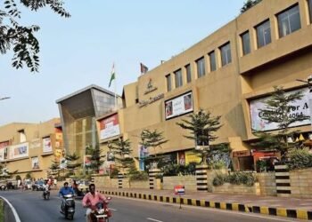 Jamshedpur pm mall closure notice : जमशेदपुर के इकलौते मॉल पर लटकी बंदी की तलवार, पीएंडएम मॉल पर जमीन का बकाया करोड़ों रुपये भुगतान नहीं करने का आरोप, टाटा स्टील ने दिया अंतिम नोटिस Jamshedpur pm mall closure notice : जमशेदपुर के इकलौते मॉल पर लटकी बंदी की तलवार, पीएंडएम मॉल पर जमीन का बकाया करोड़ों रुपये भुगतान नहीं करने का आरोप, टाटा स्टील ने दिया अंतिम नोटिस