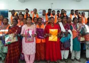 Jamshedpur cleanliness women honoured: कदमा में सेवा संकल्प अभियान के तहत स्वच्छता की वीरांगनाओं को किया गया सम्मानित, वॉइस ऑफ जमशेदपुर के संयोजक ने कहा -स्वच्छता की ये सिपाही ही हमारे समाज की असली ताकत